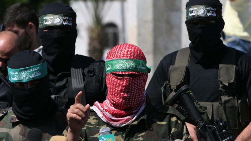 إسرائيل زعمت اغتياله.. من هو أبو عبيدة الناطق باسم كتائب القسام؟
