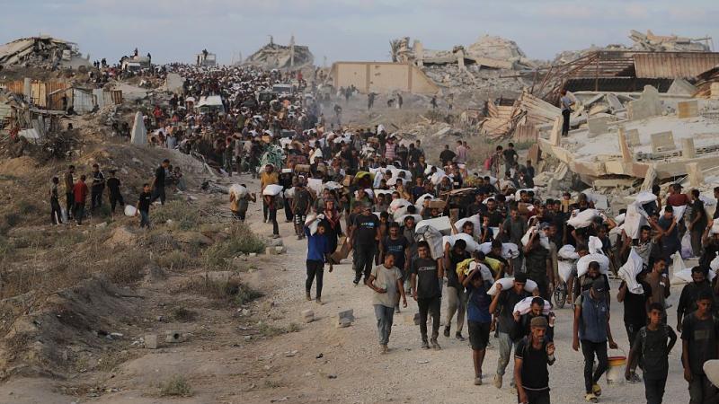 توزيع المساعدات الذي تحول الى مصائد للموت في قطاع غزة-غيتي