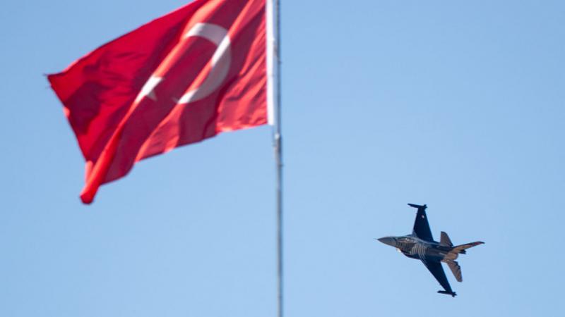 وسط شبهات تجسس عسكري.. تركيا تعتقل مسؤولين تنفيذيين بشركة دفاع