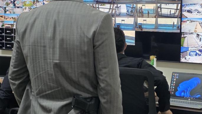 جدل سوري بعد ظهور متحدث باسم الداخلية يحمل مسدساً بمعرض دمشق الدولي