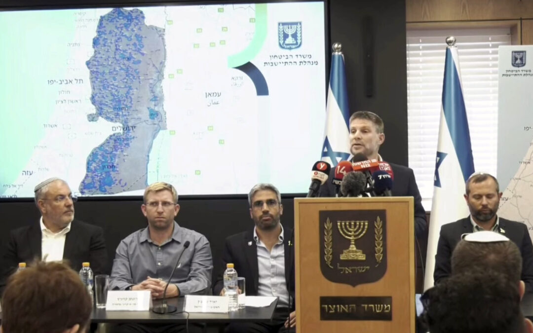 سموتريتش يتوعد السلطة الفلسطينية بـ”الإبادة” ويدعو لضم الضفة بالكامل