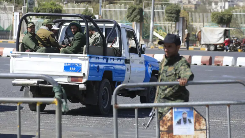 الحوثيون يعتقلون 11 موظفاً أممياً، والأمين العام يطالب بالإفراج الفوري عنهم