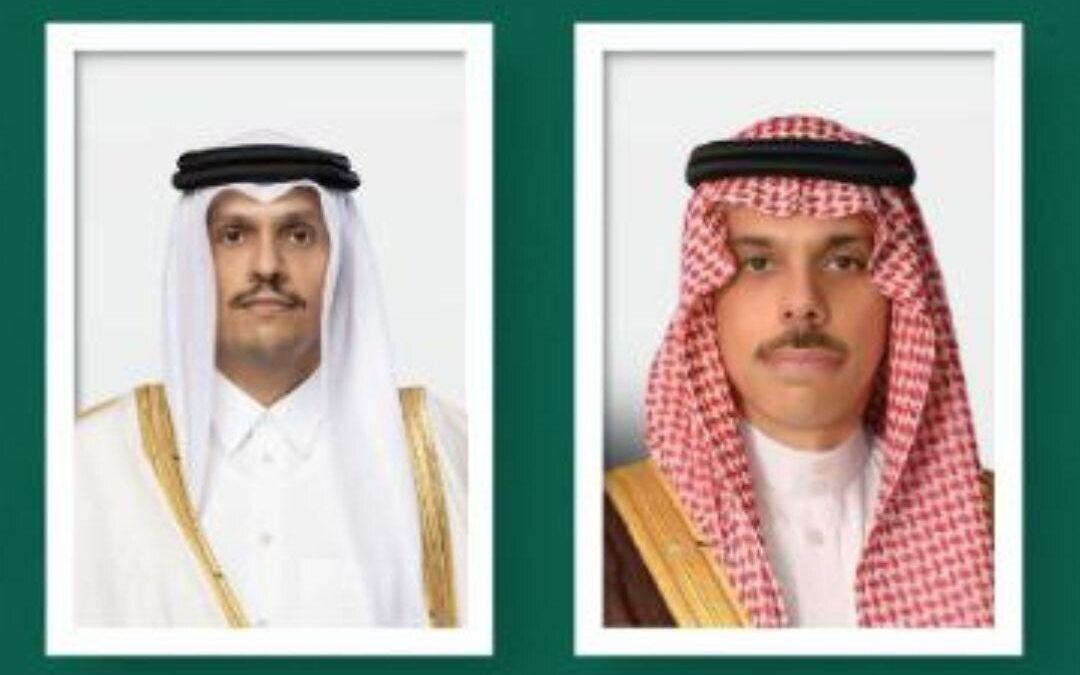وزير الخارجية السعودي يؤكد لنظيره القطري وضع كافة إمكانيات المملكة لمساندة قطر وما تتخذه من إجراءات