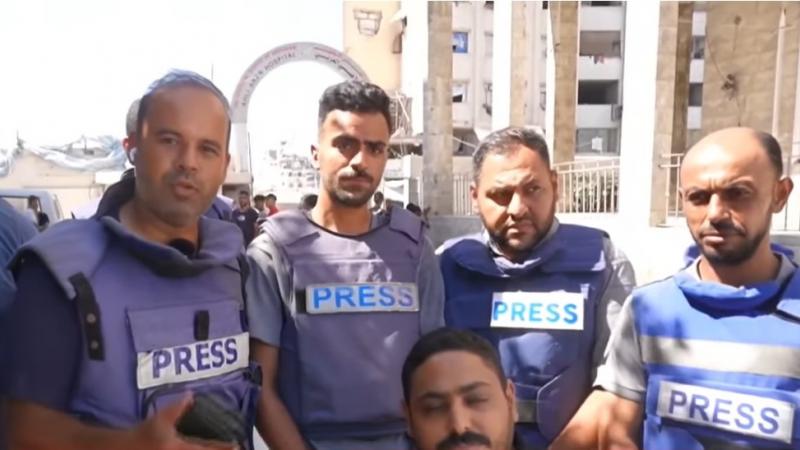 صحافيون من غزة في صورة استثنائية.. الواجب أولًا رغم المخاطر
