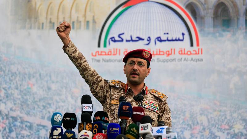 بصاروخ باليستي فرط صوتي.. الحوثي تعلن ضرب هدف إسرائيلي “مهم وحساس”
