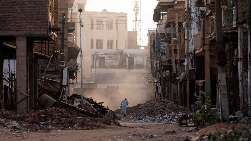انهيار أرضي يبتلع قرية بكاملها.. كارثة إنسانية تضاف إلى الحرب في السودان