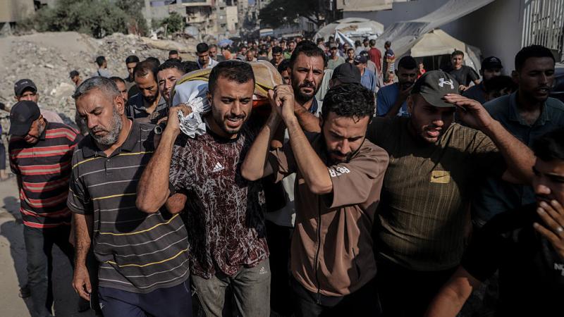 أحرق خيام النازحين.. شهداء وجرحى في قصف الاحتلال على مدينة غزة