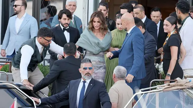 الملكة رانيا العبدالله ملكة الأردن خلال حفل زفاف جيف بيزوس ولورين سانشيز في 27 حزيران/حزيران 2025 في البندقية، إيطاليا
