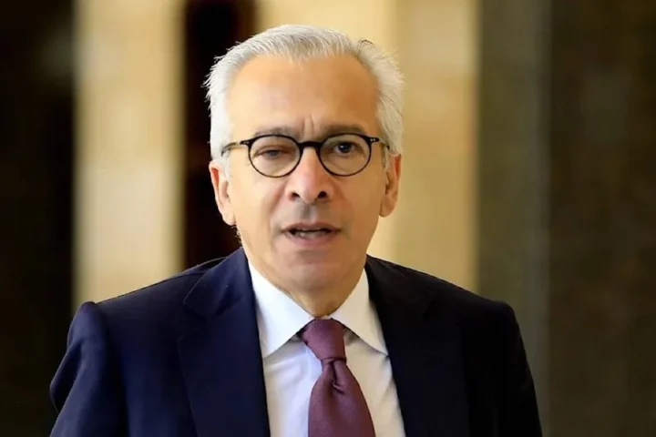 وزير الاقتصاد اللبناني: خسائر الحرب بلغت 20 مليار دولار والاقتصاد تراجع إلى نصف حجمه