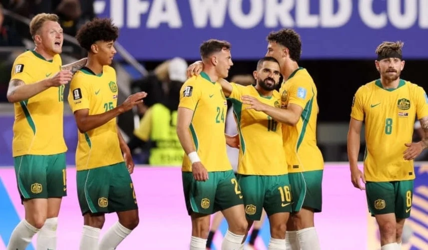أستراليا ترافق أميركا إلى دور الـ32 بتعادل سلبي أمام باراغواي