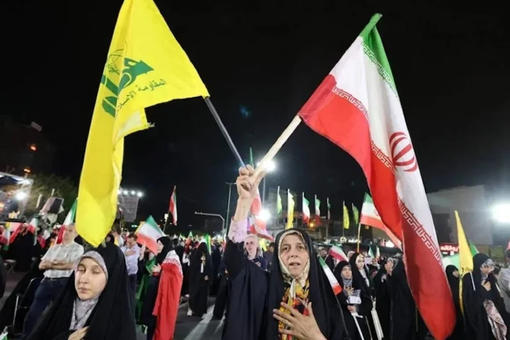 حزب الله: ما تحقّق مقدمة لاستكمال التحرير الكامل.. ندعو شعبنا إلى التريث بشأن العودة