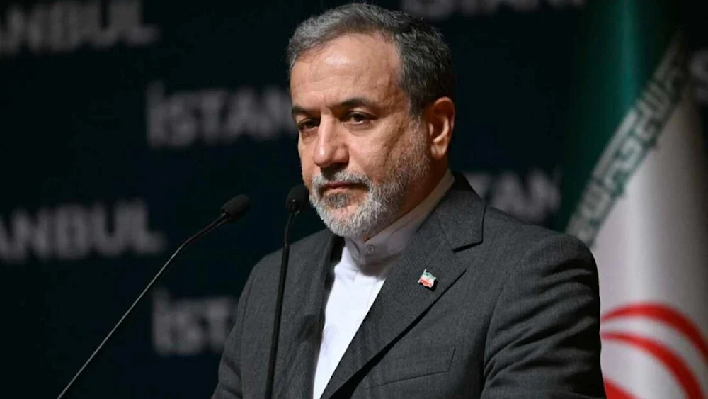 عراقتشي لعضو المكتب السياسي لحماس: سنثير الملف الفلسطيني في المفاوضات الجارية