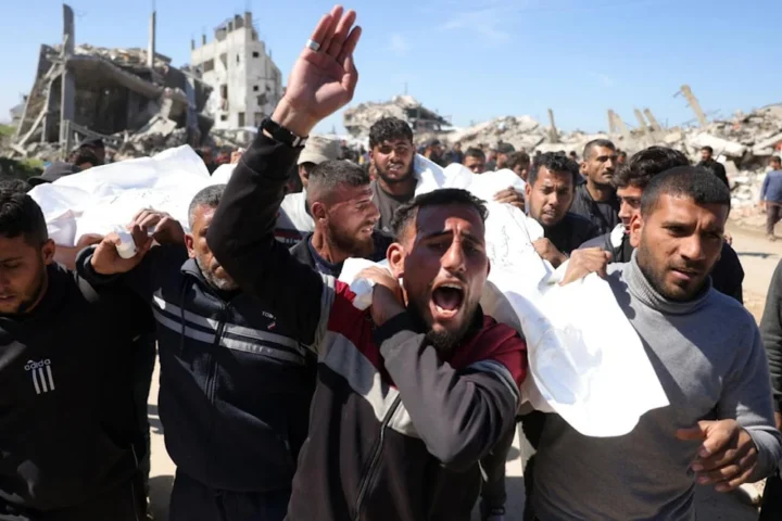غزة: شهيد وجريحان في اعتداء إسرائيلي على نقطة للشرطة بدير البلح