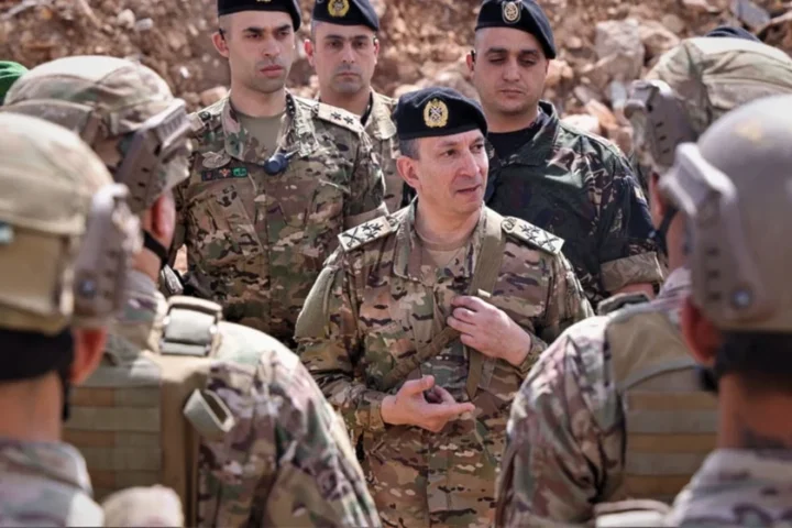 قائد الجيش اللبناني يبحث في باكستان التعاون والوضع الإقليمي