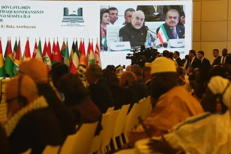 قاليباف من باكو: على الدول الإسلامية بناء نظام جديد يعتمد على قدراتها وثرواتها