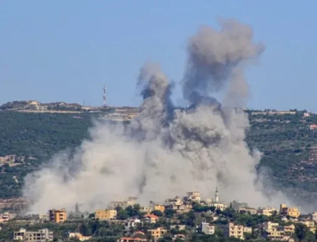 لبنان: اعتداءات إسرائيلية على عدة بلدات في النبطية وصور وجزين وبنت جبيل