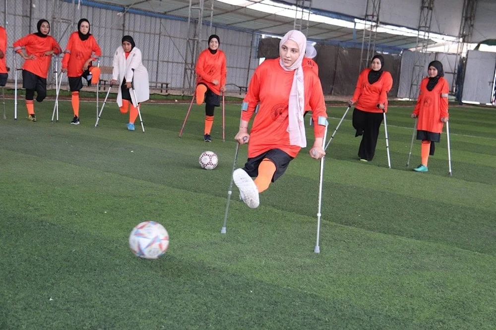 “مونديال” غزة: لاعبات مميزات على عكازات!
