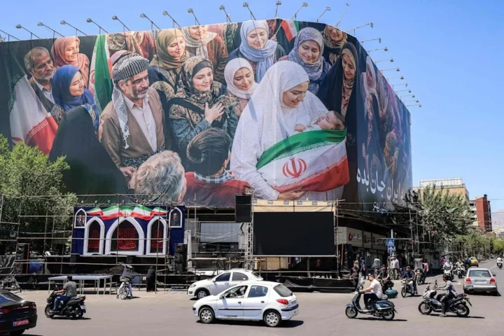 نائب الرئيس الإيراني يؤكد أن النصر هو ثمرة القيادة الذكية.. وزعيم التيار الإصلاحي يشيد بمذكرة التفاهم