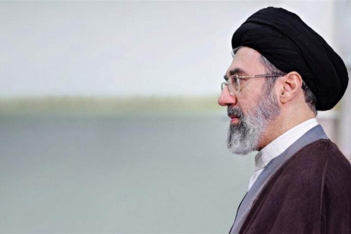 خامنئي: واشنطن خرقت تعهداتها.. وتوقيع ترامب بلا قيمة