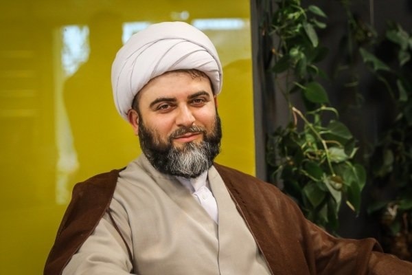 الشيخ قمي: على دول وشعوب العالم الإسلامي المشاركة في نقل الحقيقة ورواية الوقائع