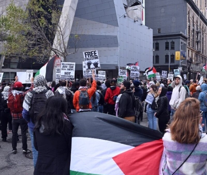 بعقوبة قد تصل لـ5 سنوات.. قضاء أميركي يدين متظاهرين مؤيدين لفلسطين بتهمة إغلاق جسر