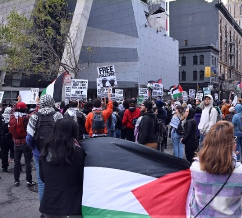 بعقوبة قد تصل لـ5 سنوات.. قضاء أميركي يدين متظاهرين مؤيدين لفلسطين بتهمة إغلاق جسر