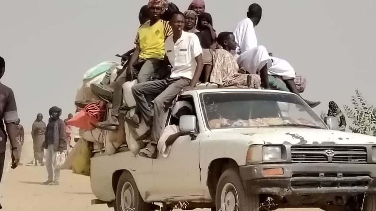أكثر من ألف سوداني يعودون إلى ديارهم طواعية من مصر