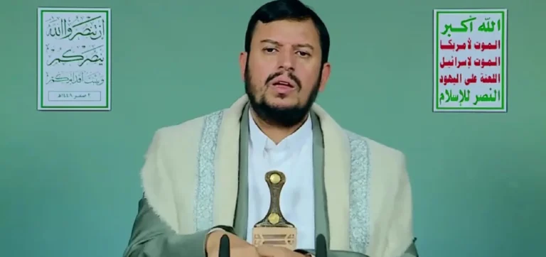 السيد الحوثي: إذا اتجهت السعودية إلى التصعيد الشامل فسنرد بالمثل والحصار بالحصار