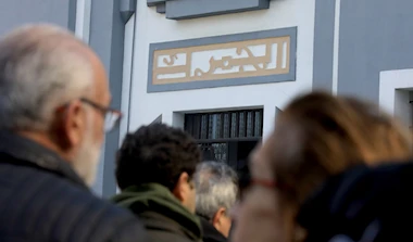 الحاج يمنع التحقيق مع موظّف في «الجمارك»!