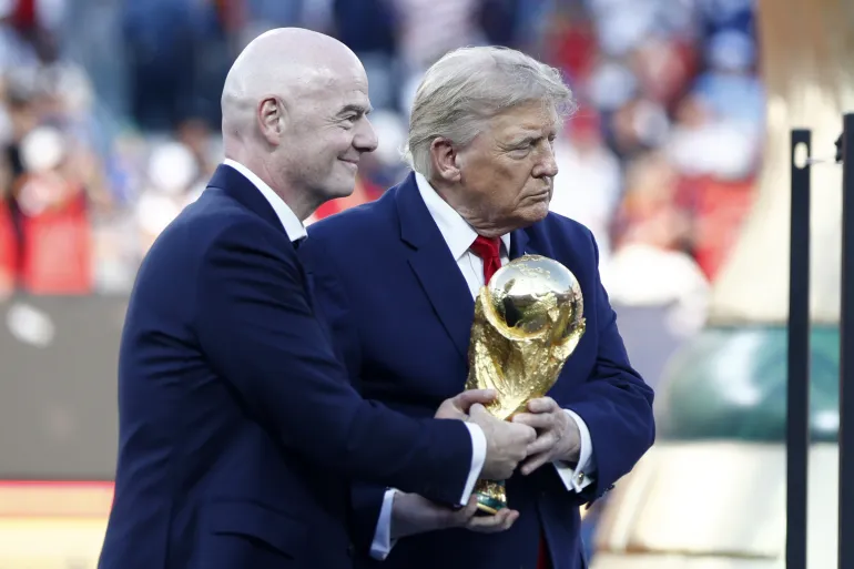 أبطالها ترمب وكوشنر وإنفانتينو.. شبكة النفوذ خلف “صفقة القرن” لبيع كأس العالم
