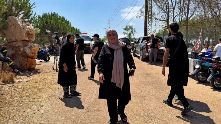زوطر الغربية.. دقائق تفصل إحسان عن بيتها لكن العودة مؤجلة