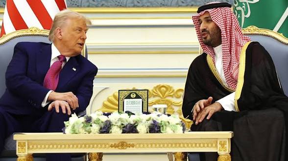 هل أوقف اتصال محمد بن سلمان ضربة أمريكية ضد إيران؟.. طهران تعلق